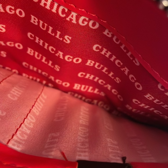 NWT Loungefly Chicago Bulls Long Wallet - Picture 8 of 8